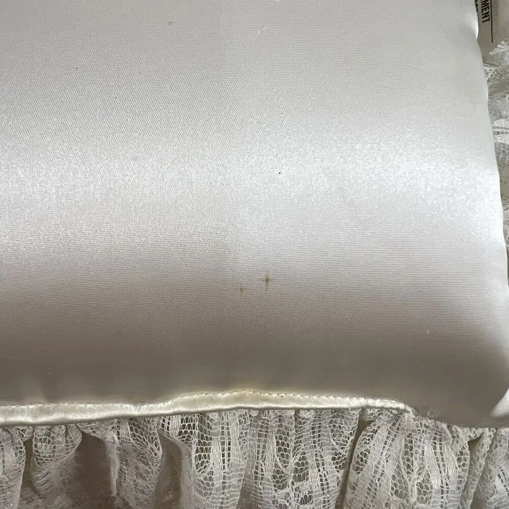 VTG Lace Trimmed Throw Pillow Proverbs 31:28 Call Her Blessed Mothers Day Gift‎